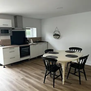  Hébergement de vacances Petite Maison France
